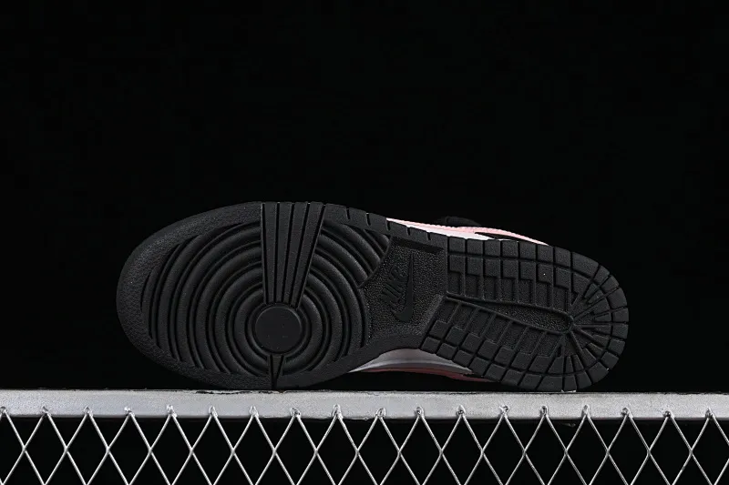 All Categories Nk SB Dunk Series Nk SB Dunk Low Low-top Sneakers Nk Dunk Low Tokyo Raspberry Black Pink Customized Deconstructed Strap Casual Sneakers CW1590-100